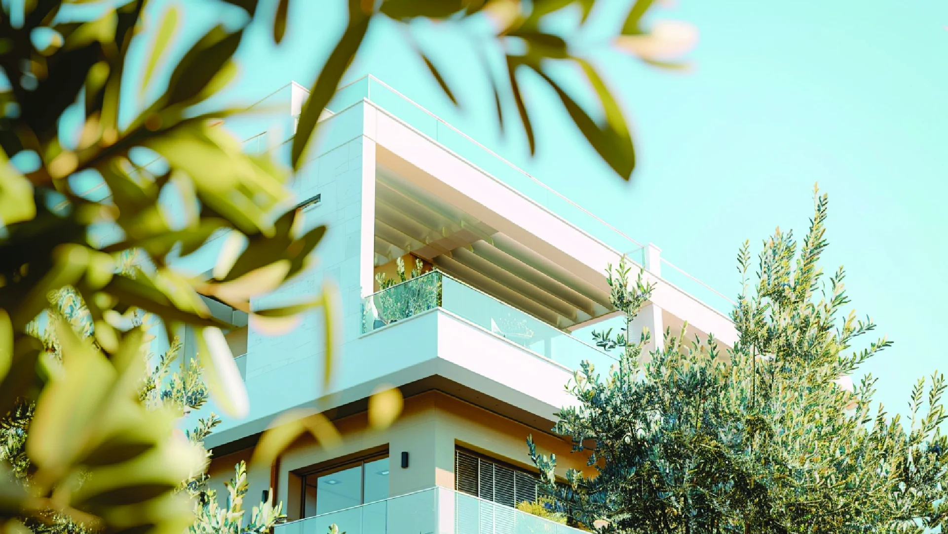 Off Market Property in Greece: What It Is, How It Works, and How to Avoid Bad “Exclusive Deals”