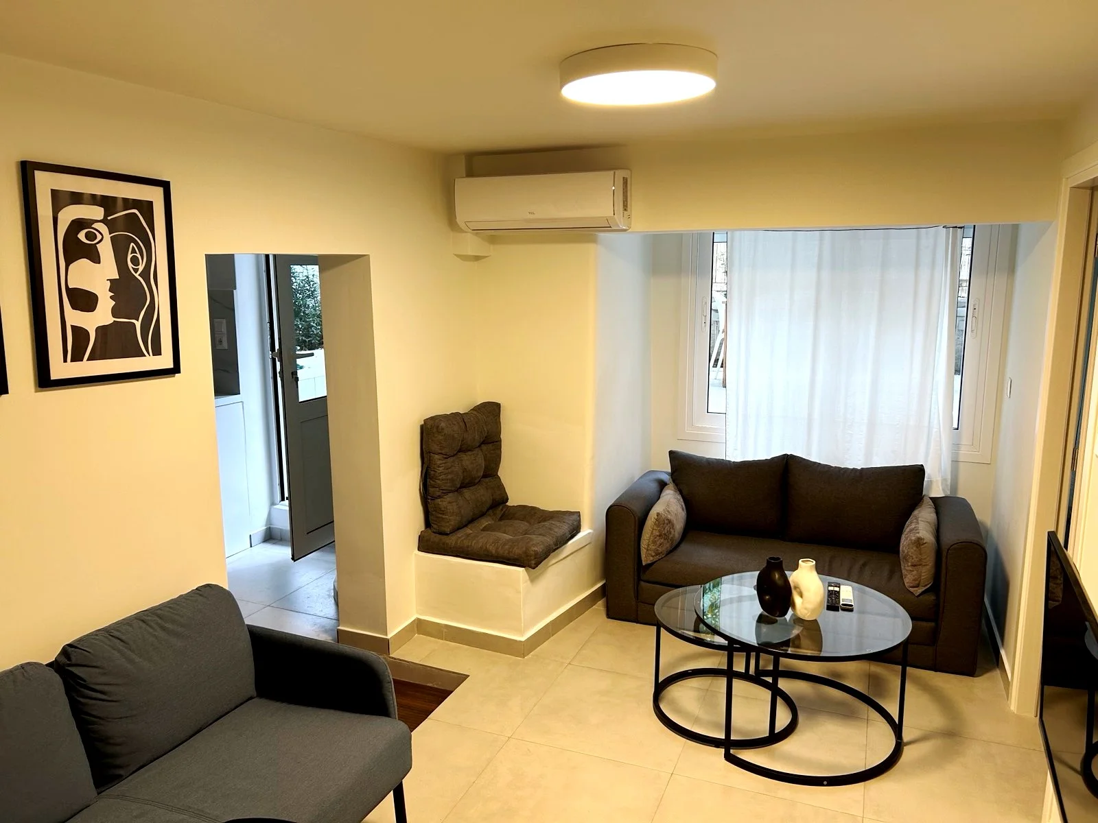 Pangrati – Fully Renovated & Furnished Semi-Basement  60 sq.m.